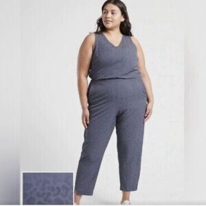 Athleta Gray Blue Leopard Print V Neck Brooklyn Textured Jumpsuit size 20